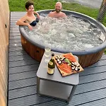 Eco House With A Hot Tub Vakantiehuis Pärnu