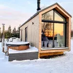 Vakantiehuis Eco House With A Hot Tub
