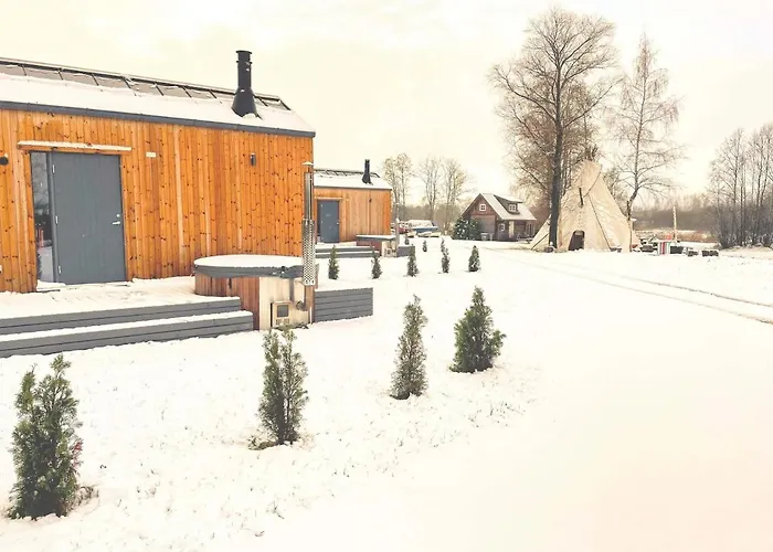 Ferienhaus Eco House With A Hot Tub